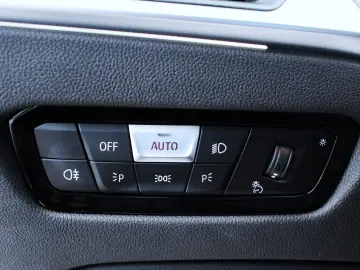 M4 Coupe xDrive Competition (G82)*Curved Display