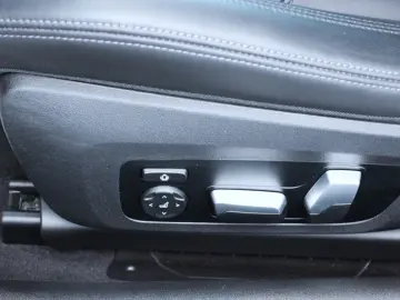 M4 Coupe xDrive Competition (G82)*Curved Display