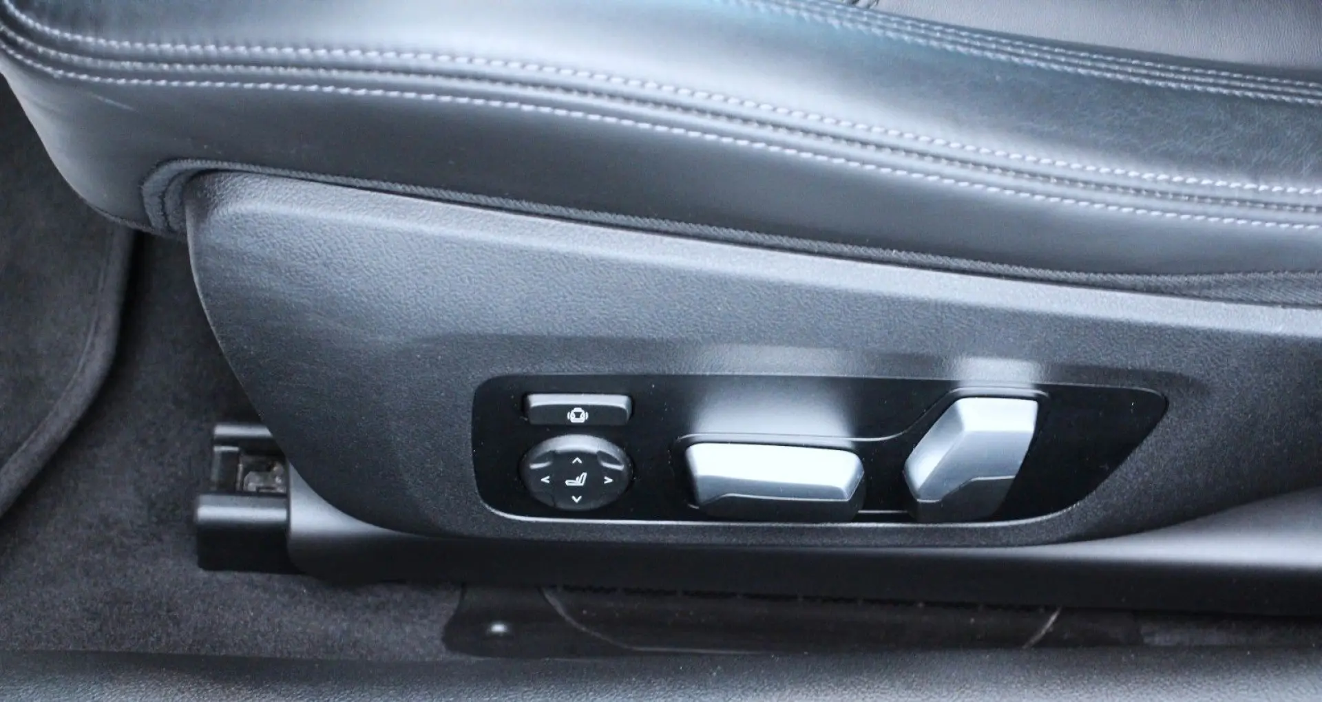 M4 Coupe xDrive Competition (G82)*Curved Display
