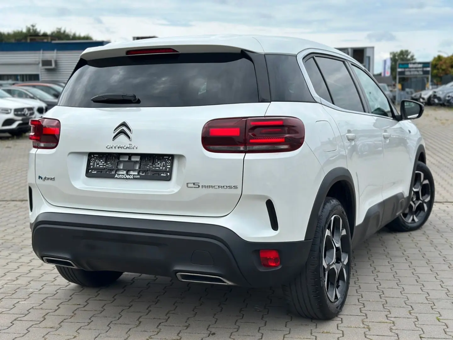 C5 Aircross 1.6 L. Plug-in hybrid* 225 PS*CO2-31