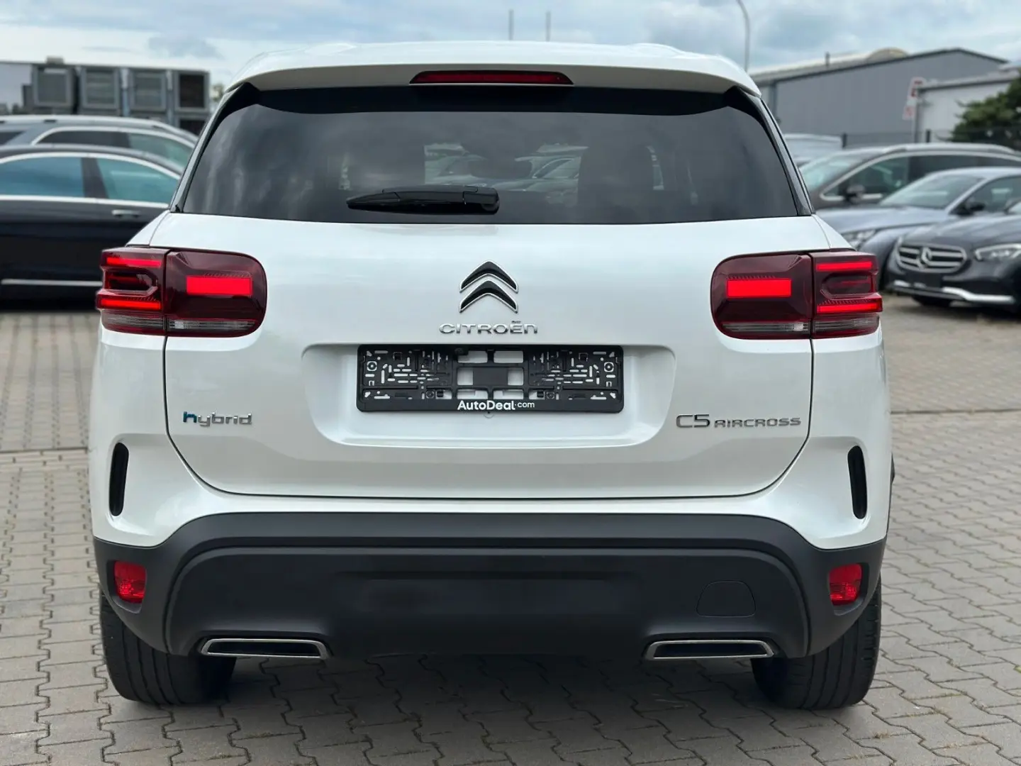 C5 Aircross 1.6 L. Plug-in hybrid* 225 PS*CO2-31
