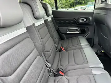 C5 Aircross 1.6 L. Plug-in hybrid* 225 PS*CO2-31