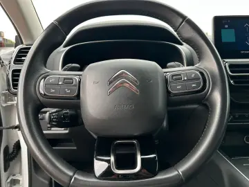 C5 Aircross 1.6 L. Plug-in hybrid* 225 PS*CO2-31