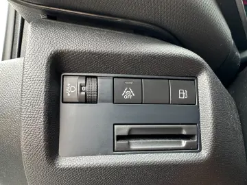 C5 Aircross 1.6 L. Plug-in hybrid* 225 PS*CO2-31