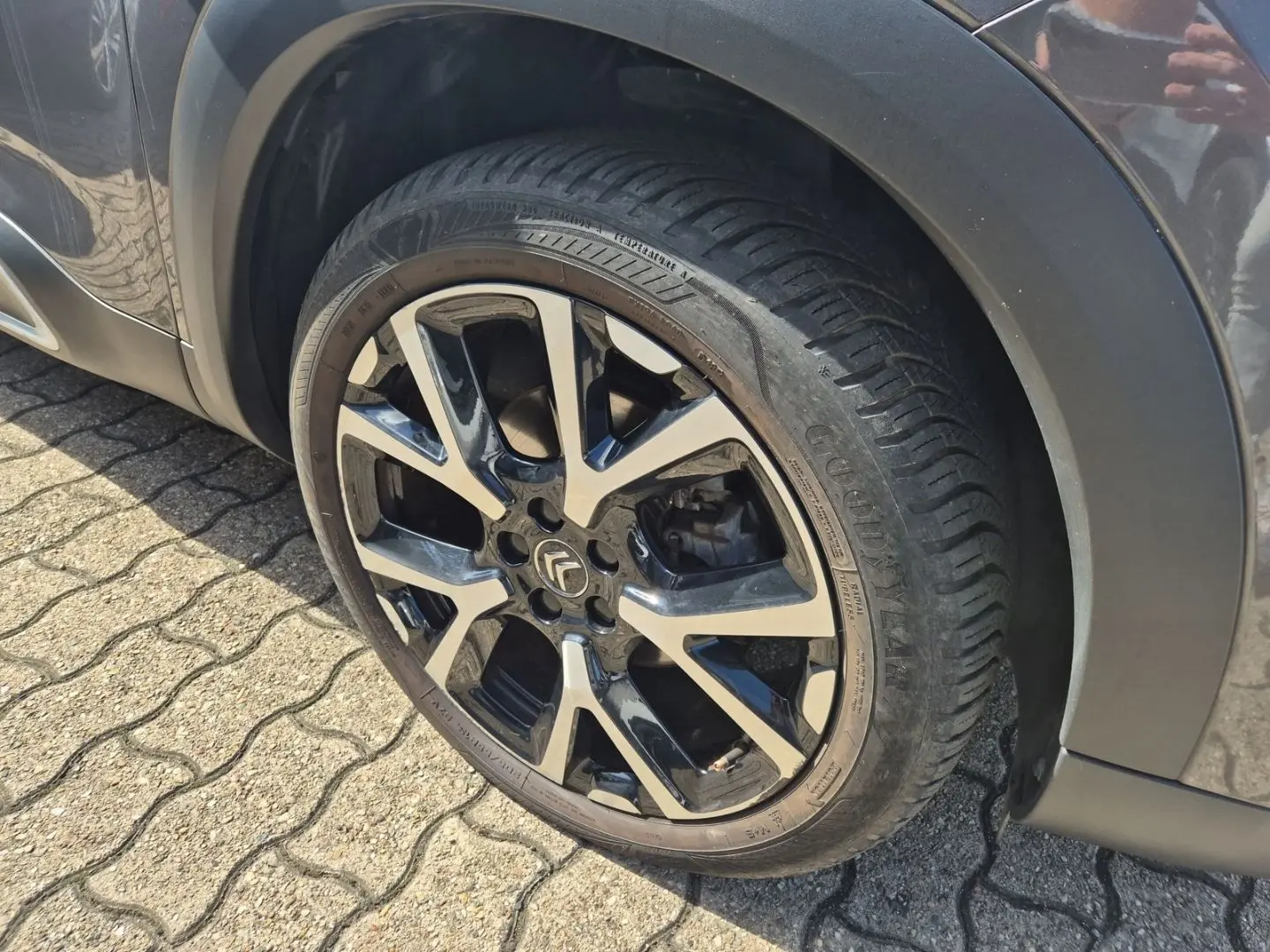 C5 Aircross BlueHDI 180 EAT8 SHINE PACK AHK 360°