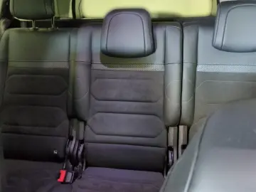 C5 Aircross Hybrid 145PS e-DSC6 Plus *ALCANTARA*