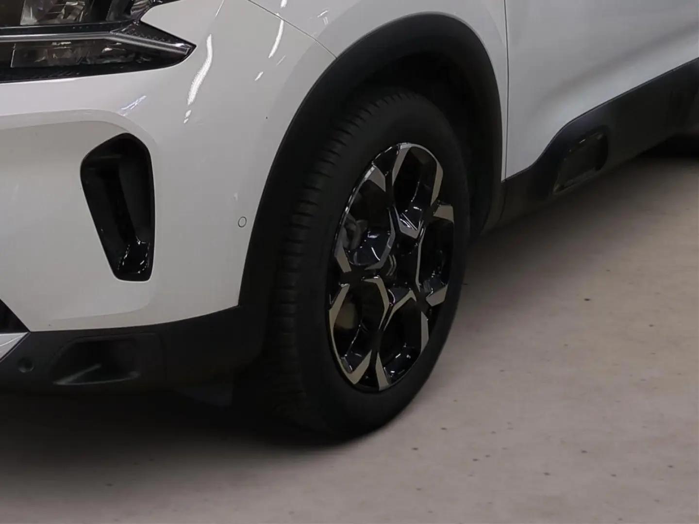 C5 Aircross Hybrid 145PS e-DSC6 Plus *ALCANTARA*