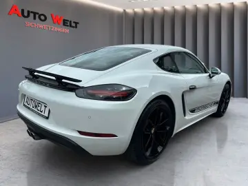 Porsche Cayman 718  /STYLE/Chrono