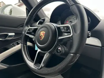 Porsche Cayman 718  /STYLE/Chrono
