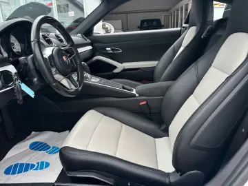 Porsche Cayman 718  /STYLE/Chrono