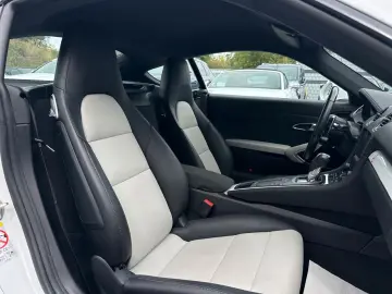 Porsche Cayman 718  /STYLE/Chrono