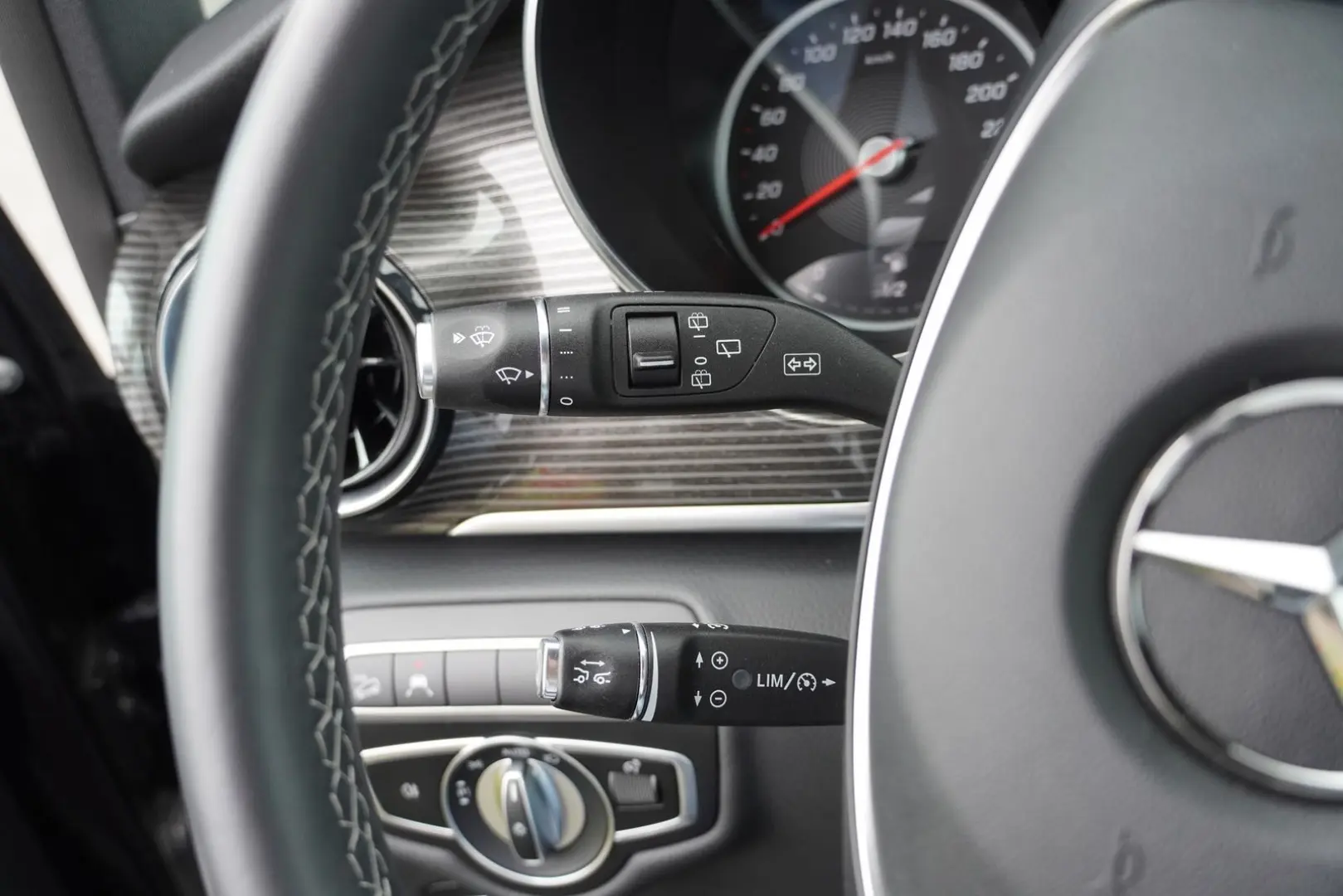 V 300 d lang 4Matic Aut. Matrix ACC 7-Sitzer