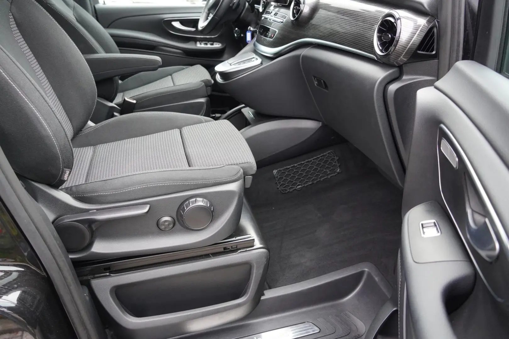 V 300 d lang 4Matic Aut. Matrix ACC 7-Sitzer