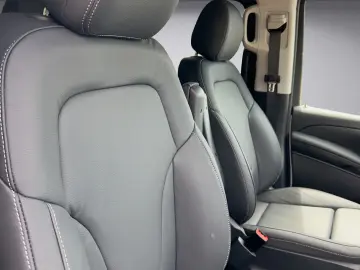 V 300 d 4M EXTRALANG*AHK*360°*BURMESTER*DISTRONIC