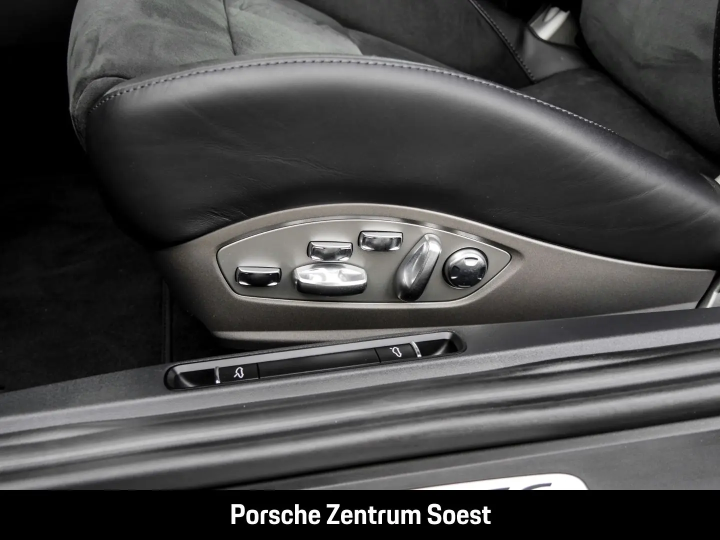 Porsche Cayman 718 GTS 4.0/PASM/Apple CarPlay/BOSE