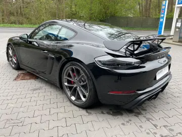 Porsche Cayman 718 GT4 PDK *Approved LED Navi