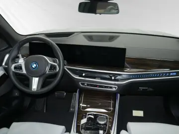 X5 xDrive50e M Sport|AHK|Pano|LCProf.|Head-Up