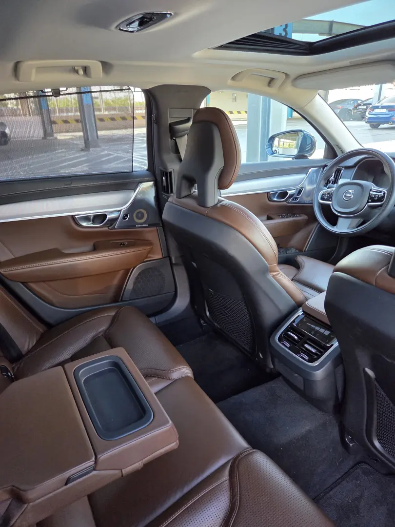 Volvo S90