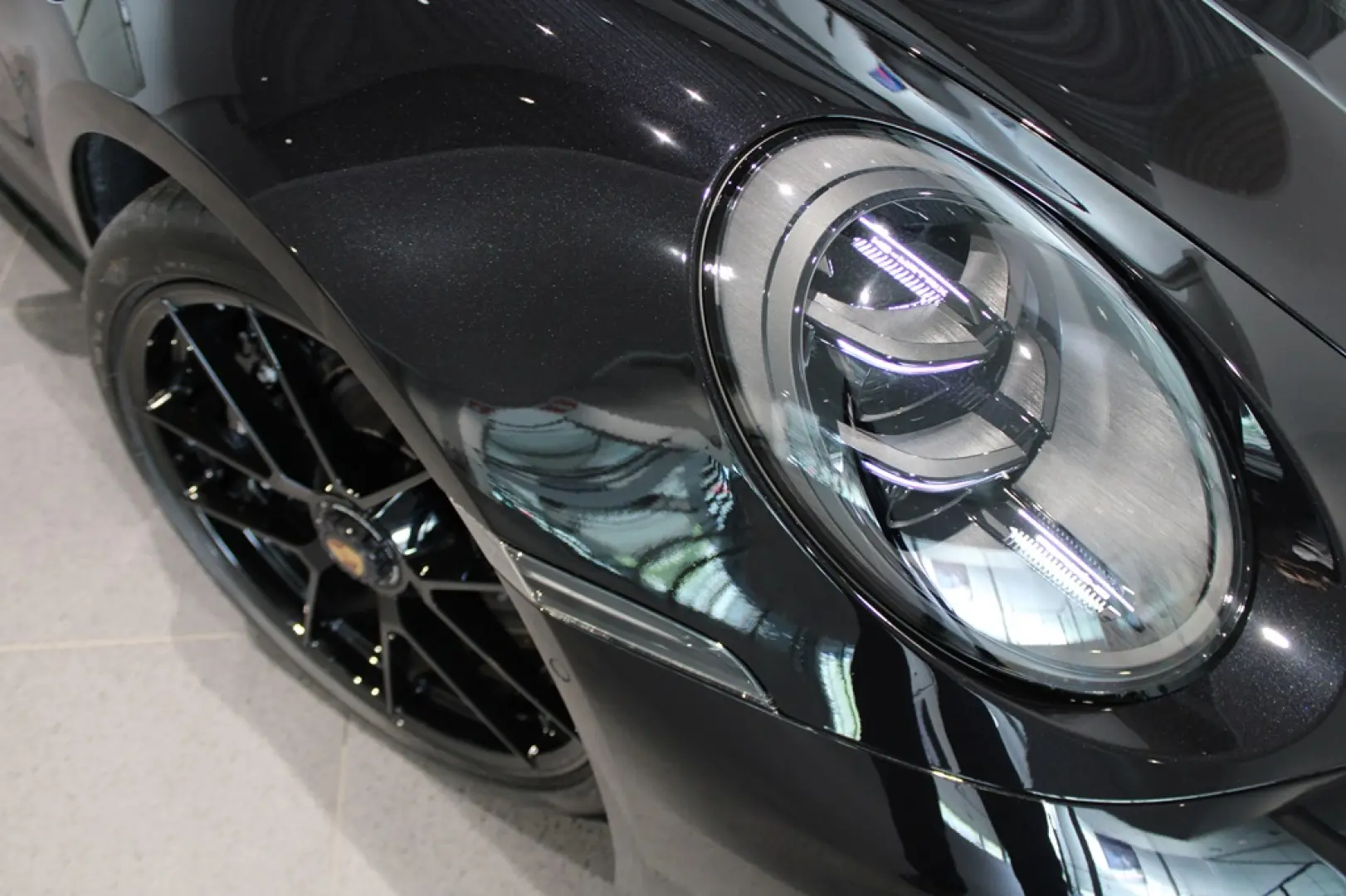 Porsche 911 Carrera 4 GTS Cabriolet