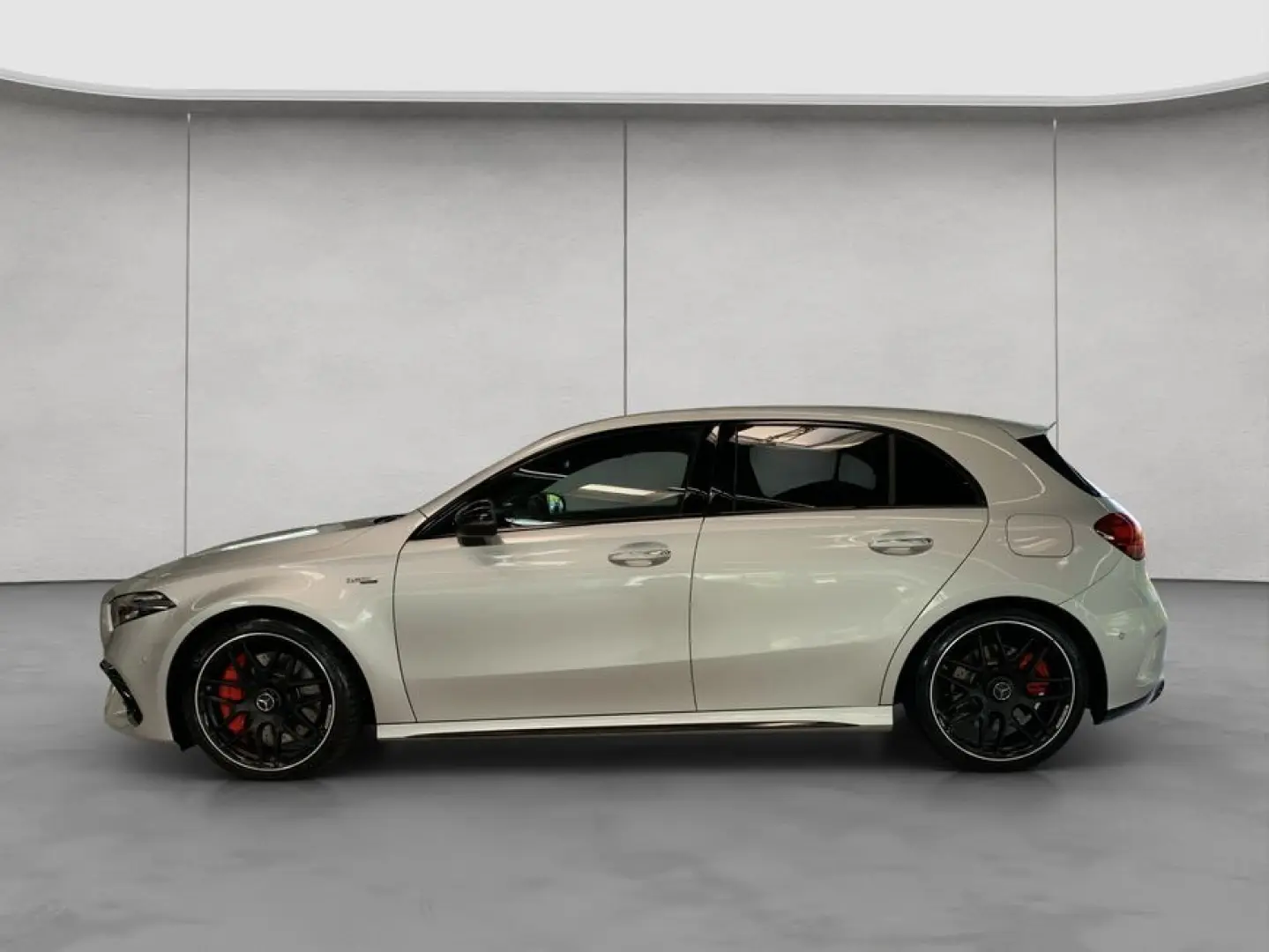 Mercedes Benz A 45 AMG S 4M/Night/PANO/Beam-LED/Distro/HiFi