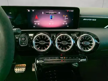 Mercedes Benz A 45 AMG S 4M/Night/PANO/Beam-LED/Distro/HiFi