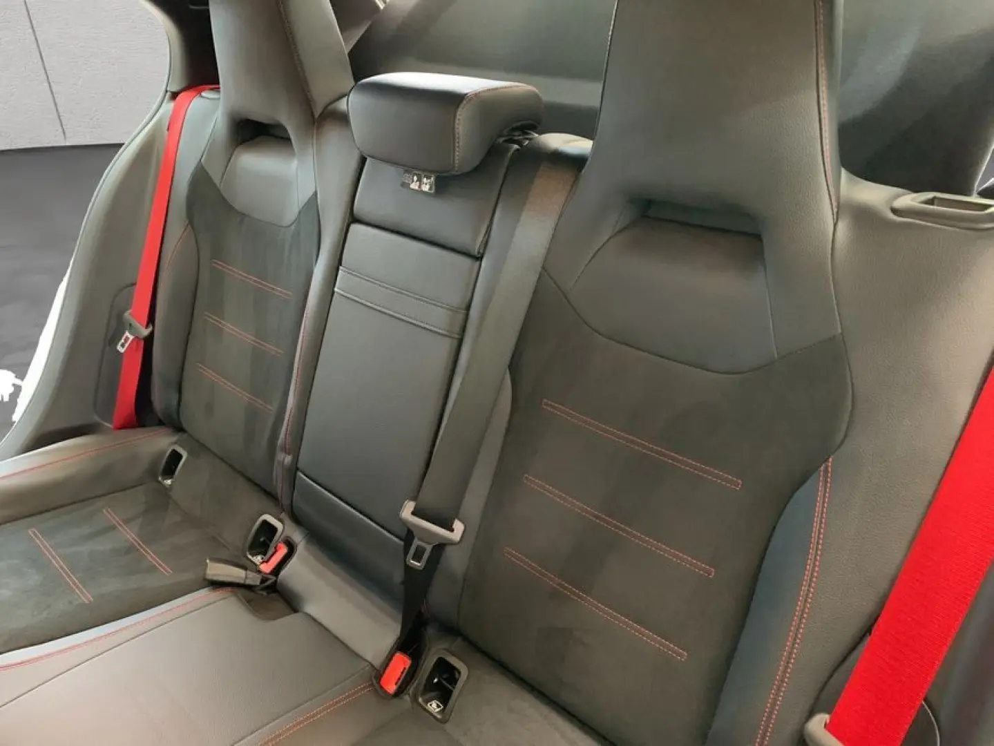 Mercedes Benz A 45 AMG S 4M/Night/PANO/Beam-LED/Distro/HiFi