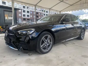 Mercedes-Benz Lim. E 300 de AMG LINE