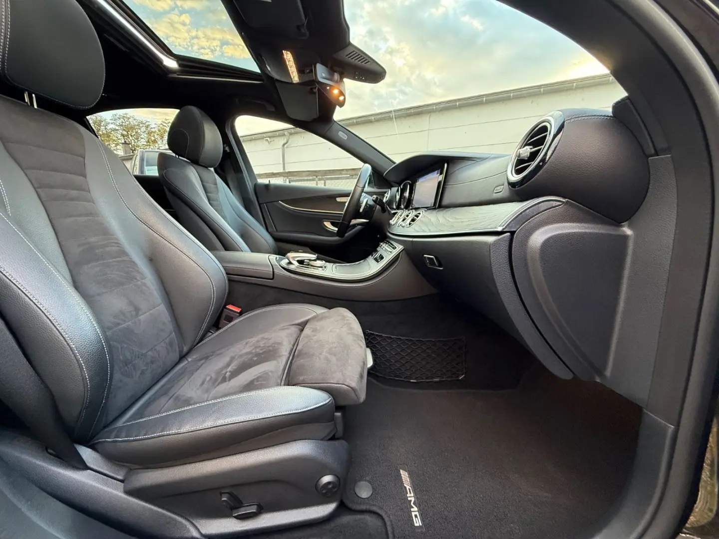 E 300 d Lim. 9G-Tronic AMG Line/Alcantara/Kamera