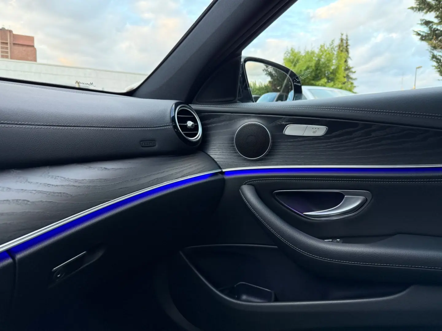 E 300 d Lim. 9G-Tronic AMG Line/Alcantara/Kamera
