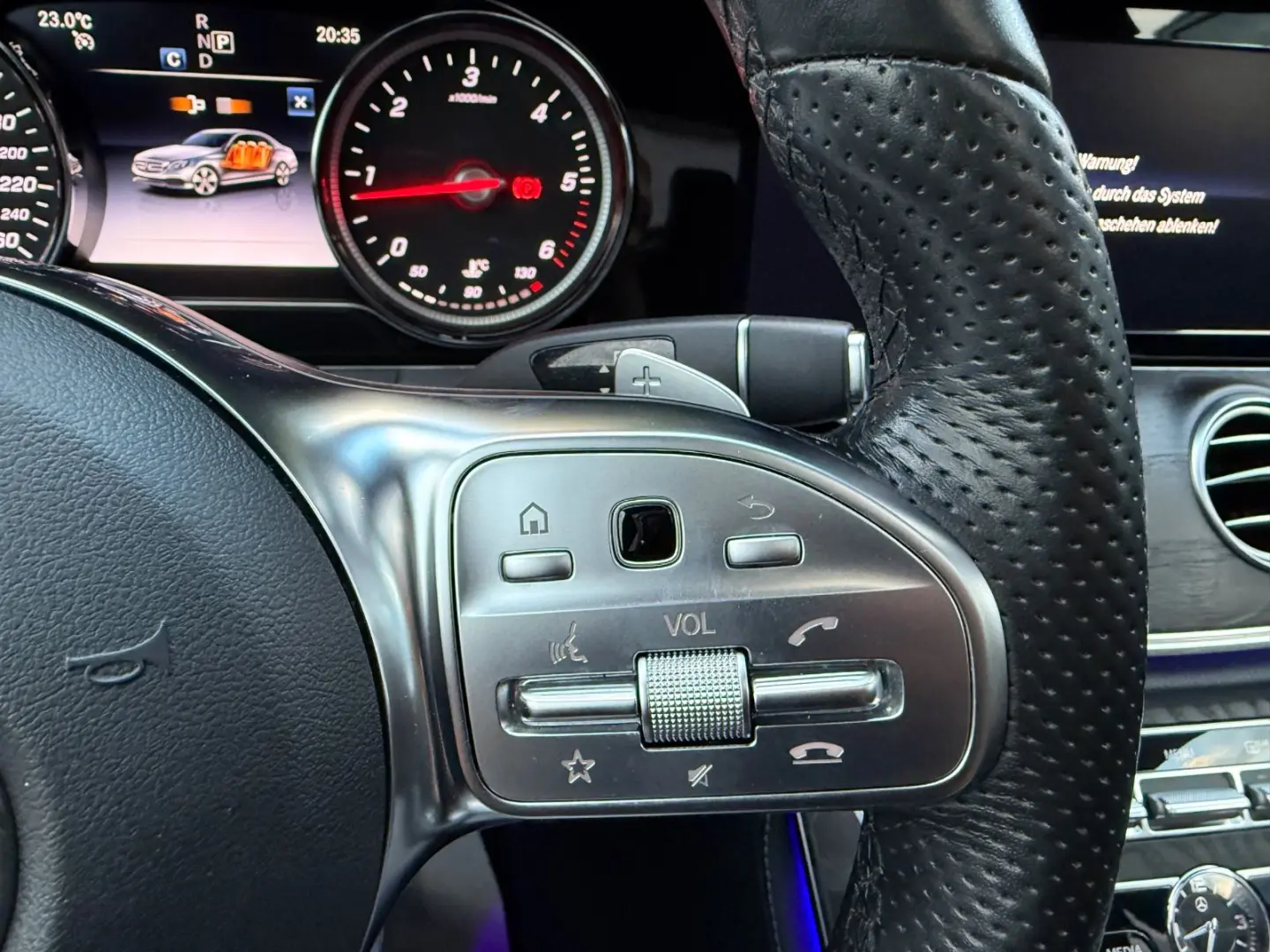 E 300 d Lim. 9G-Tronic AMG Line/Alcantara/Kamera