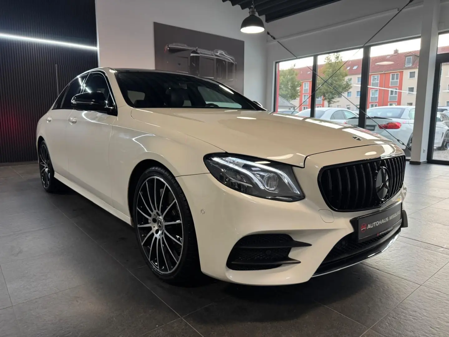 E 350 d Lim. AMG-Paket/Panorama+360°