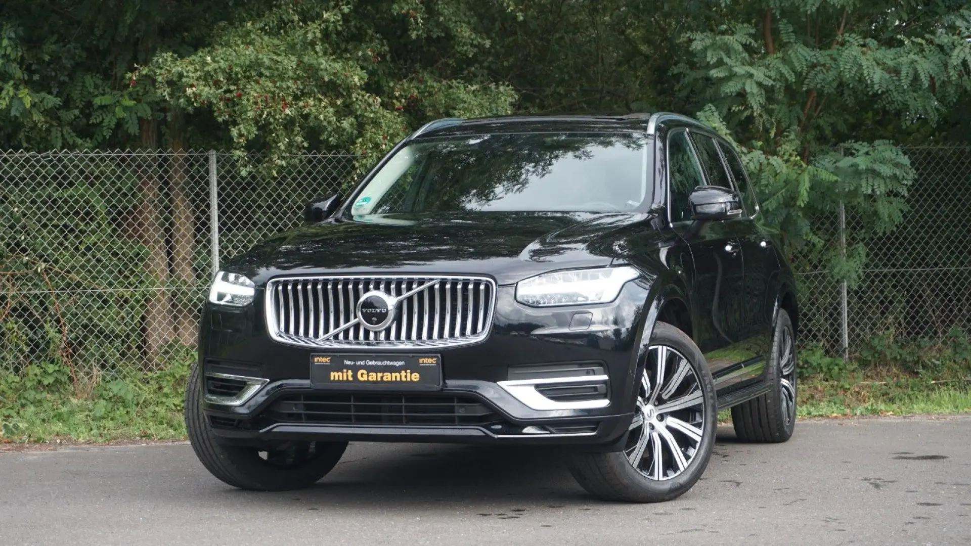 XC90 T8 Pilot/Pano/360°/TWA/H&K/Massage