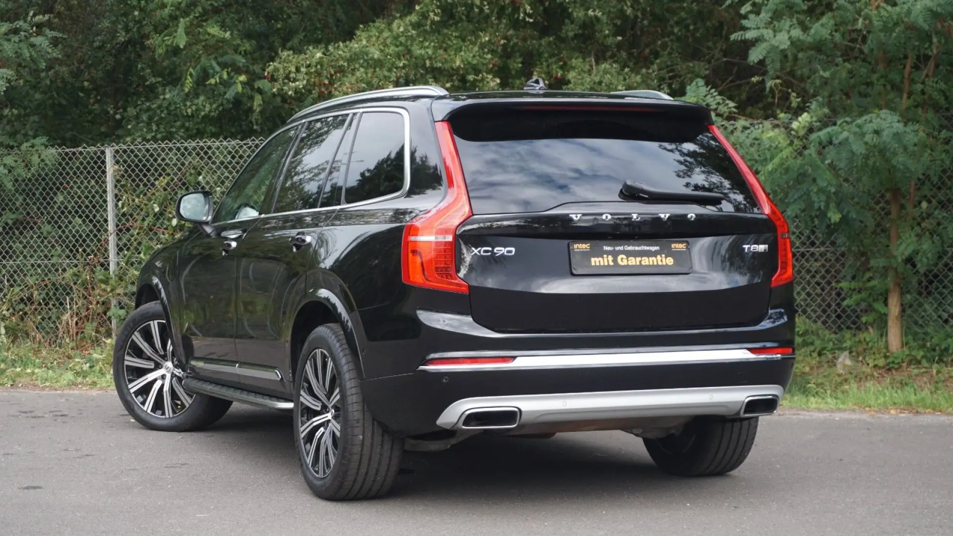 XC90 T8 Pilot/Pano/360°/TWA/H&K/Massage