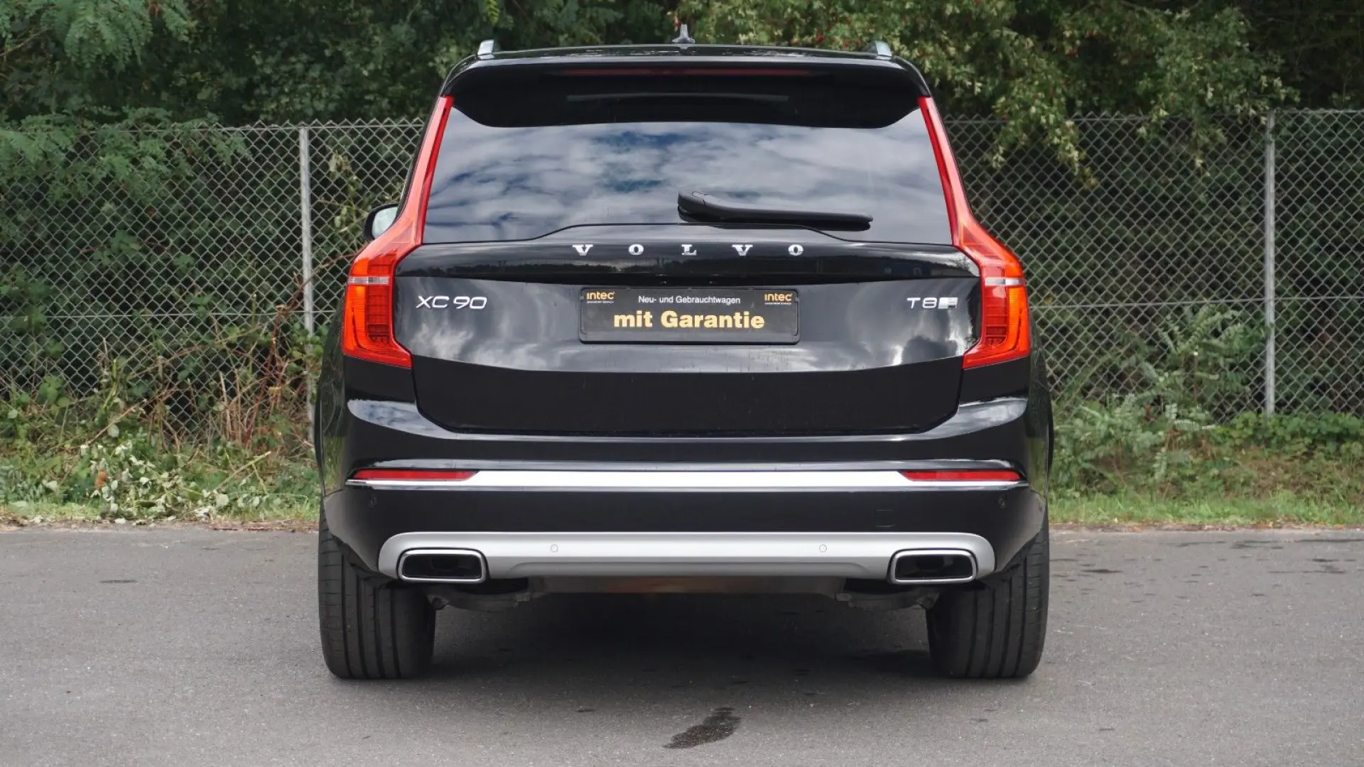 XC90 T8 Pilot/Pano/360°/TWA/H&K/Massage