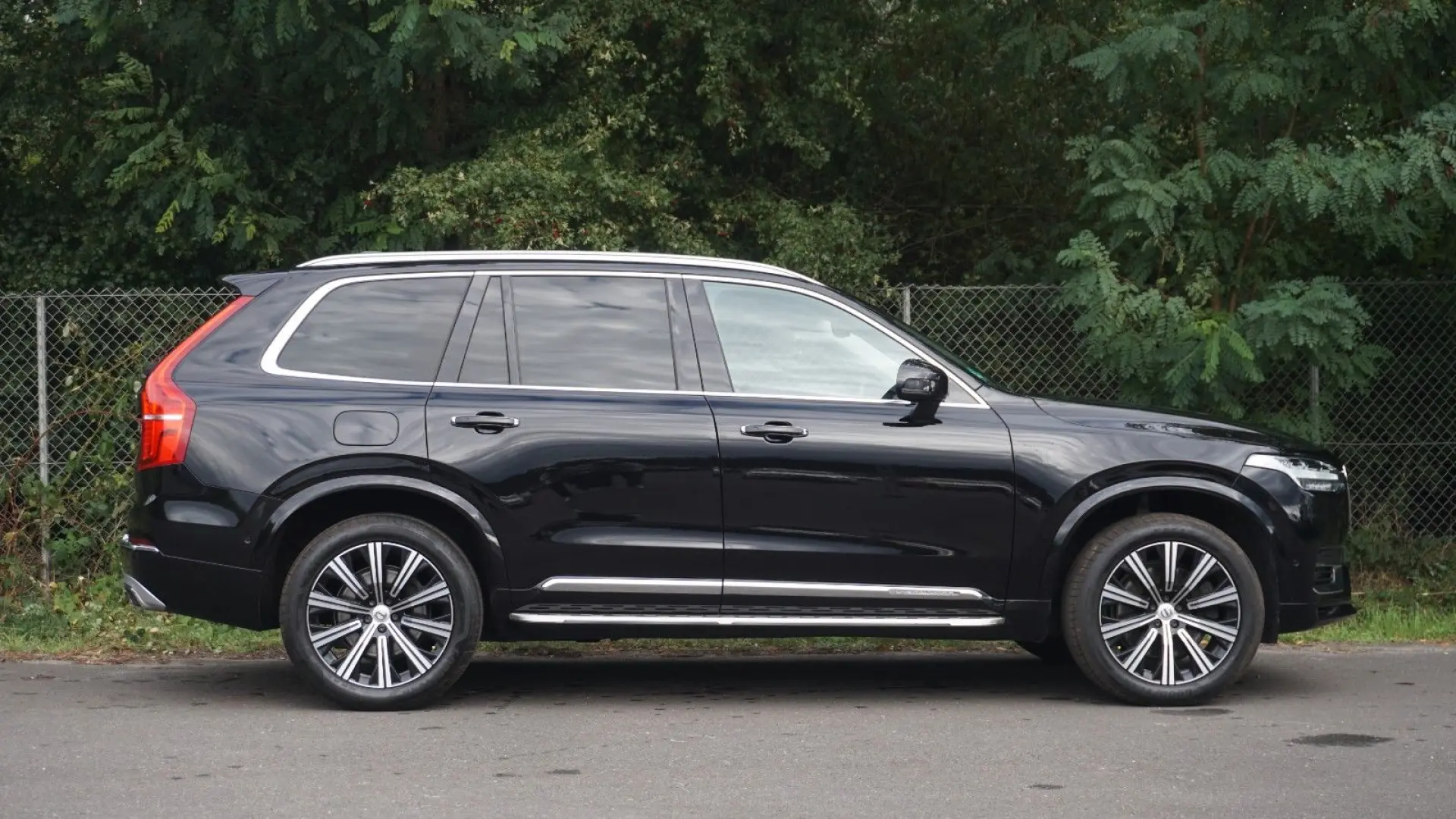 XC90 T8 Pilot/Pano/360°/TWA/H&K/Massage