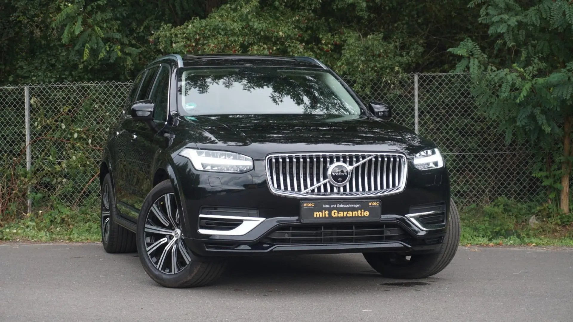 XC90 T8 Pilot/Pano/360°/TWA/H&K/Massage