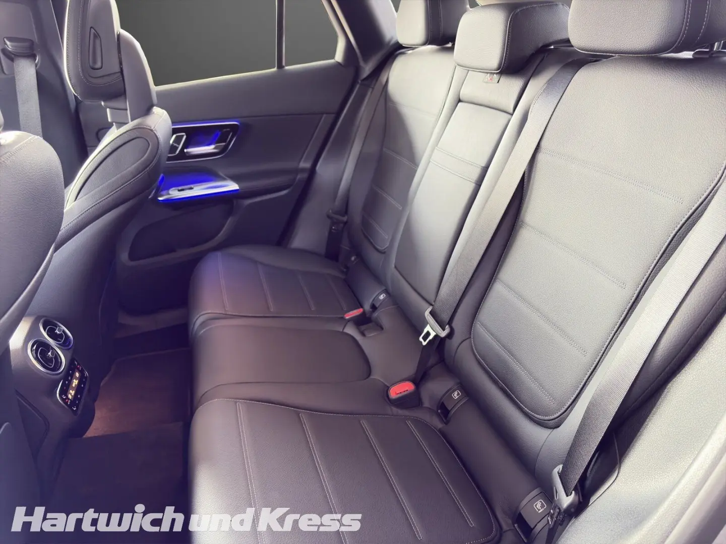 Mercedes Benz GLC 300 4Matic Avantgarde+Pano+Guard360°+Bur
