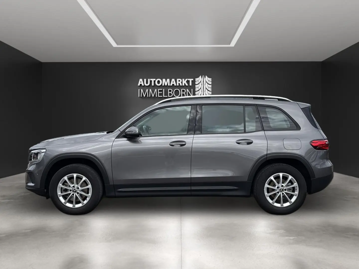 Mercedes Benz GLB 200 LED*Navi*DAB*Leder*DigTacho