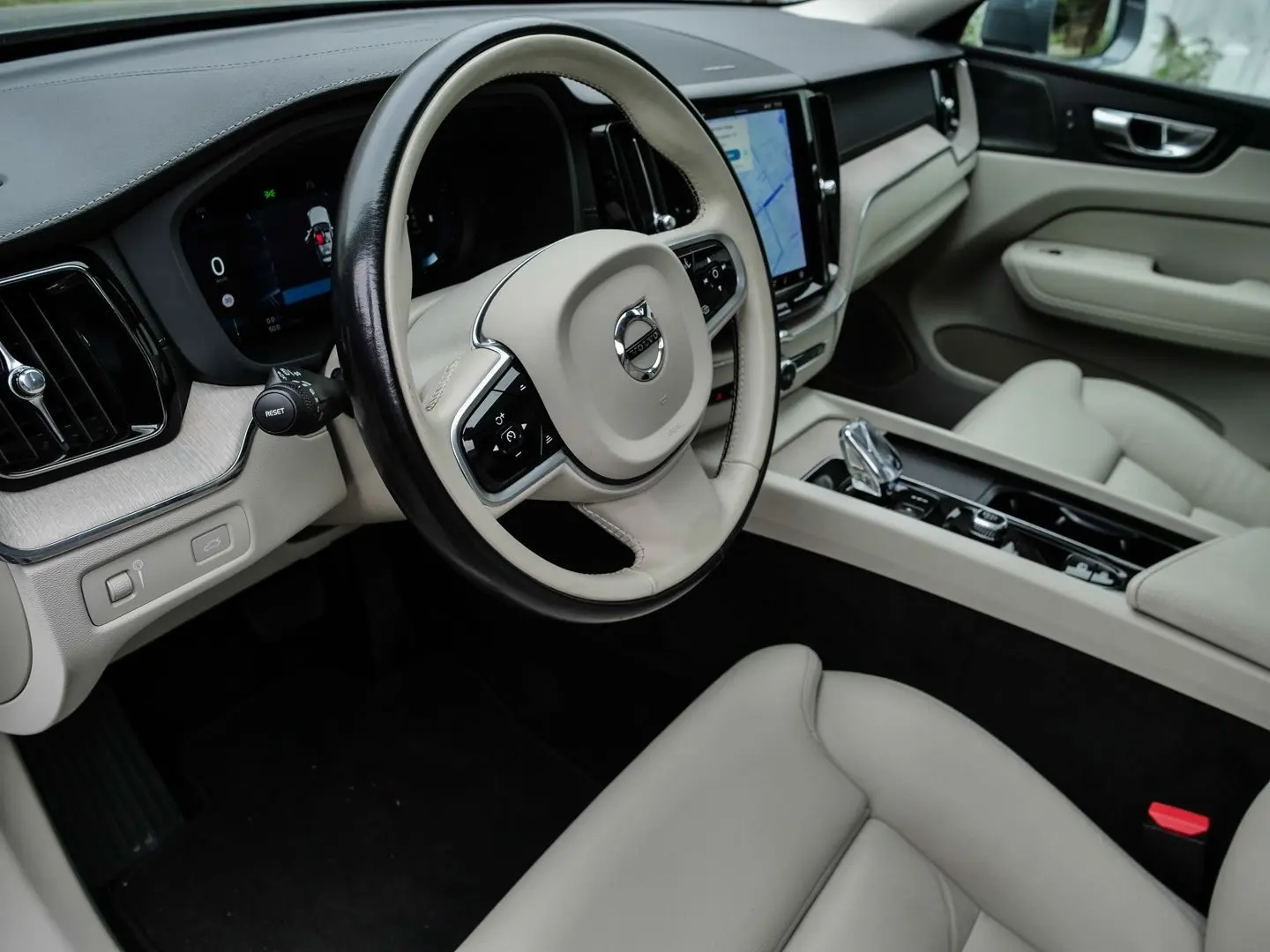 XC60 Inscription AWD B4 Diesel EU6d StandHZG El.
