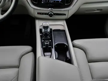 XC60 Inscription AWD B4 Diesel EU6d StandHZG El.