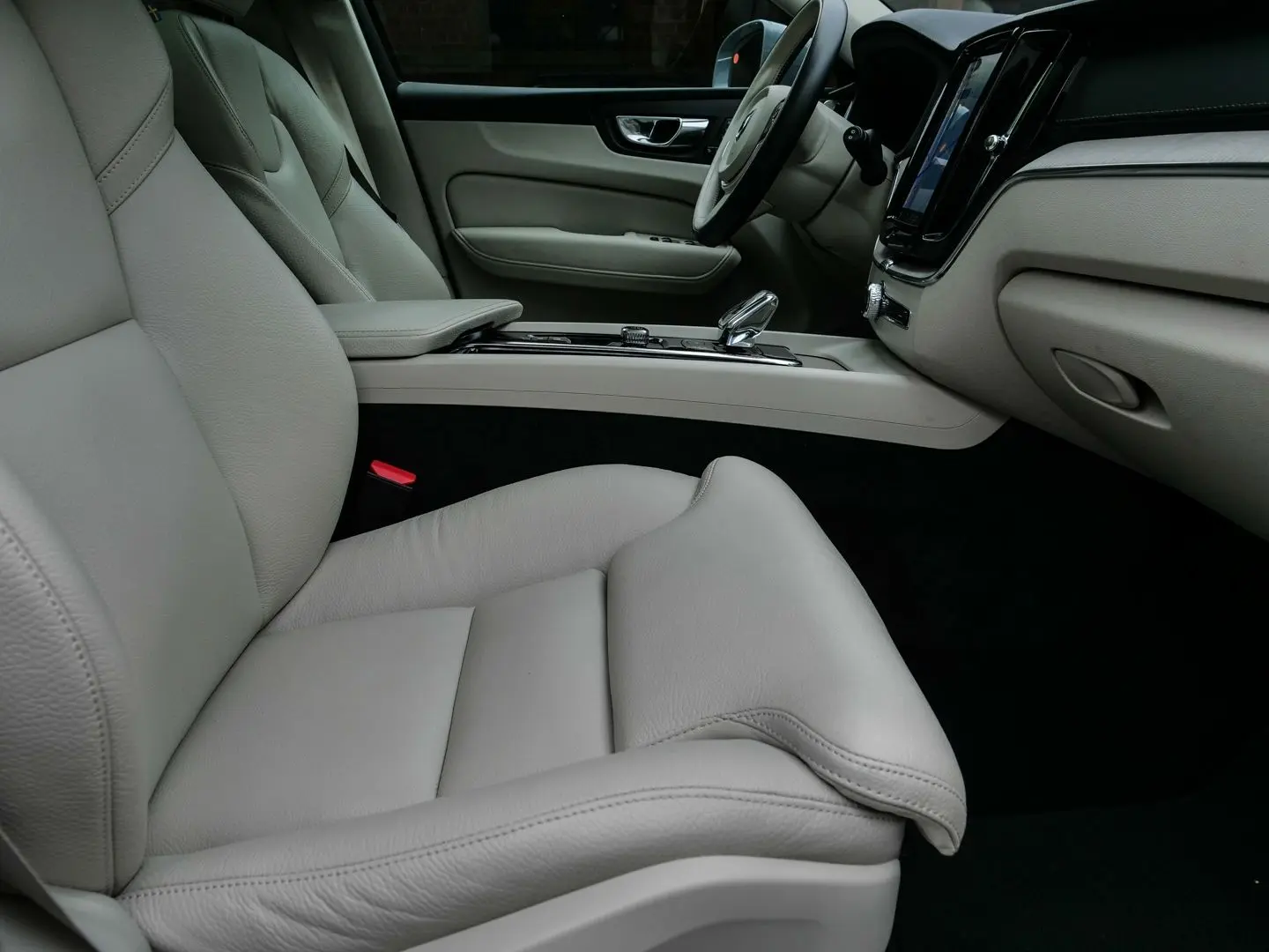 XC60 Inscription AWD B4 Diesel EU6d StandHZG El.