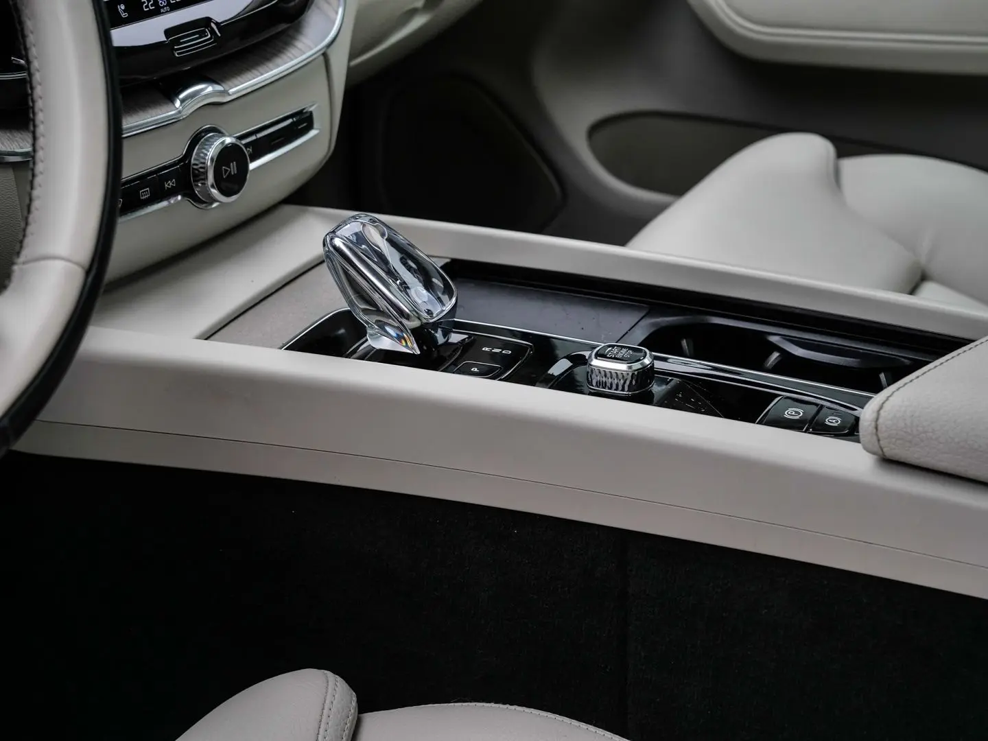 XC60 Inscription AWD B4 Diesel EU6d StandHZG El.