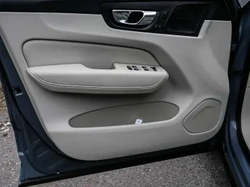 XC60 Inscription AWD B4 Diesel EU6d StandHZG El.