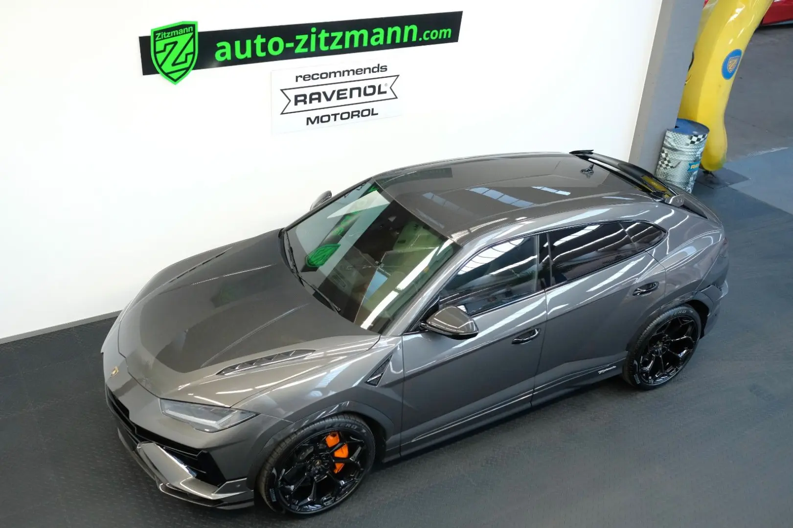 Urus Performante/CARBON BONNET+ROOF/B&O/ADAS/AKR