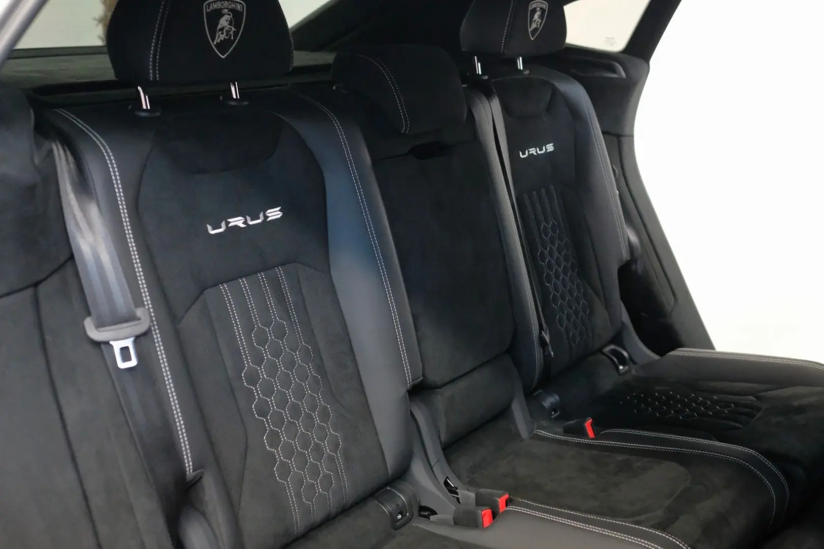 Urus Performante/CARBON BONNET+ROOF/B&O/ADAS/AKR