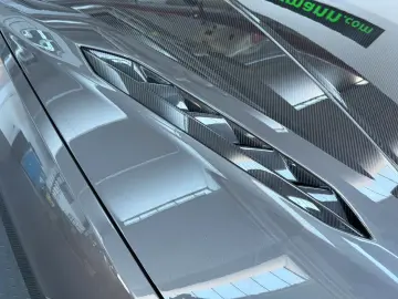Urus Performante/CARBON BONNET+ROOF/B&O/ADAS/AKR