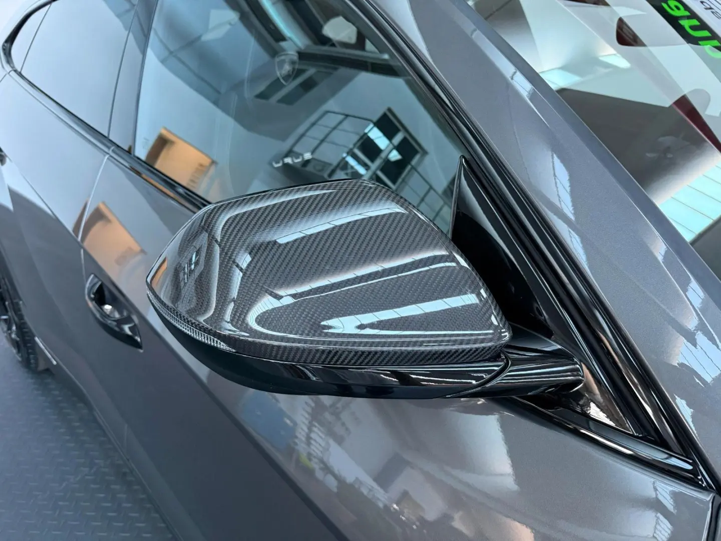 Urus Performante/CARBON BONNET+ROOF/B&O/ADAS/AKR