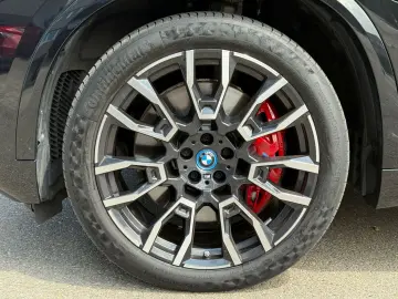 X5 50 e xDrive M SportPro Luftfeder LED AHK 21