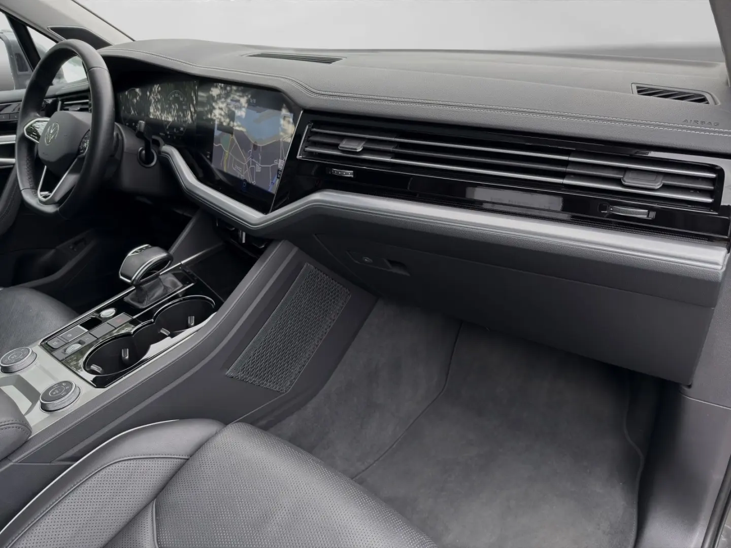 Touareg 3.0 TSI eHybrid ELEGANCE ERGO-COMF PANO
