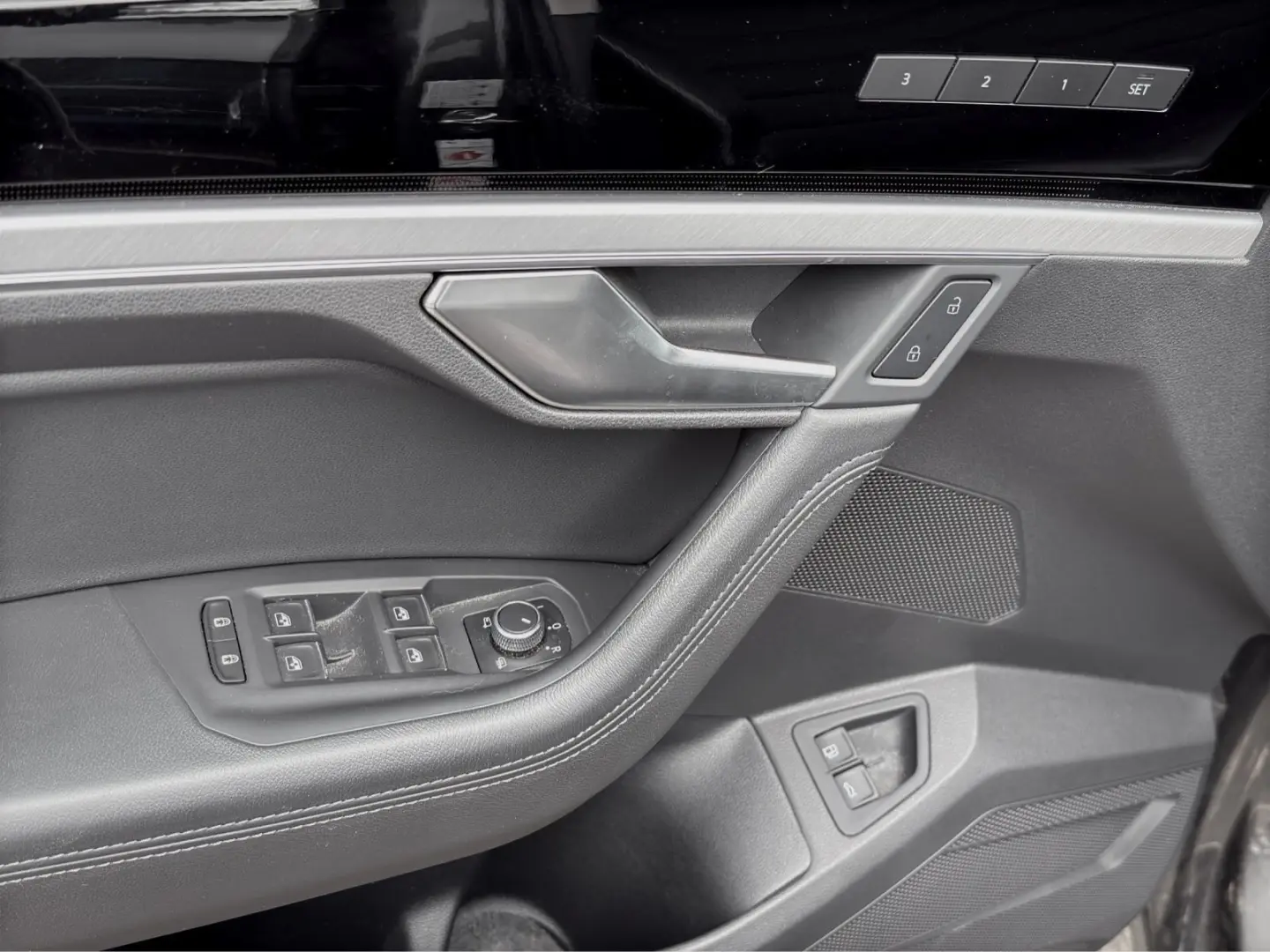 Touareg 3.0 TSI eHybrid ELEGANCE ERGO-COMF PANO